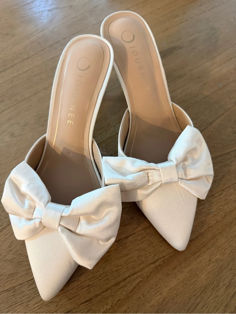 Journee Collection White Pointed-Toe Bow Mules Matte Satin